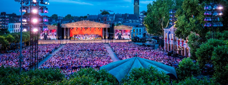 Musikalischer Sommernachtstraum in Maastricht mit dem Walzerkönig André Rieu