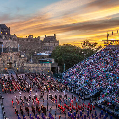 Magisches Schottland: Highlands, Kilts und Schottlands Seele „Military Tattoo