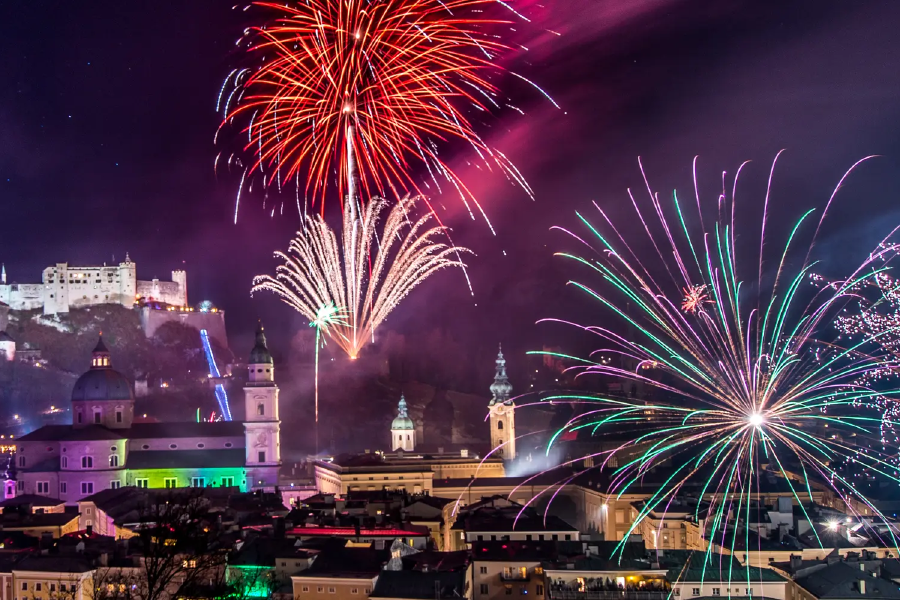 Silvester über den Dächern Salzburgs – Mozartklänge und Winterzauber